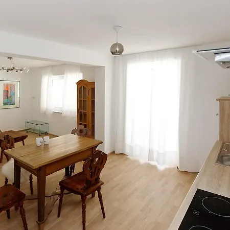 Unterleegut Apartamento *